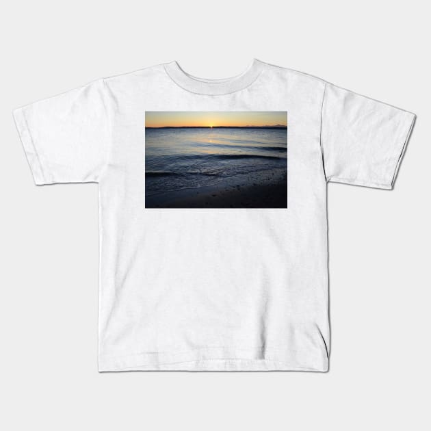 Sunset on the Beach in Puget Sound Kids T-Shirt by elisewied